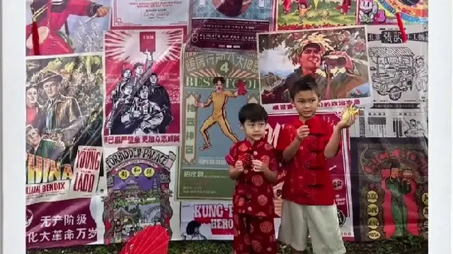 Paula Verhoeven Temani Kiano dan Kenzo Tonton Barongsai di Sekolah sambil Bagikan Angpao