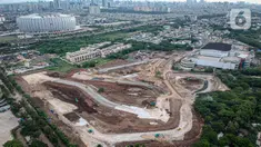 Foto udara progres pembangunan Jakarta International E-Prix Circuit (JIEC) di kawasan Taman Impian Jaya Ancol, Jakarta, Kamis (24/2/2022). Menurut PT Jakarta Propertindo pembangunan JIEC yang ditargetkan selesai dalam waktu tiga bulan itu kini telah mencapai 28 persen. (Liputan6.com/Herman Zakharia)