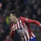 Santiago Arias. Bek kanan ini didatangkan Atletico Madrid dari PSV Eindhoven pada awal musim 2018/2019. Selama total 2 musim hingga 2019/2020 telah bermain dalam 51 penampilan di semua ajang dengan hanya mencetak 1 gol. Musim ini dipinjamkan Atletico ke Bayer Leverkusen. (AFP/Oscar Del Pozo)