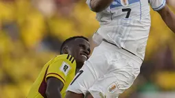 Uruguay bermain imbang 2-2 melawan tuan rumah Kolombia. (AP Photo/Fernando Vergara)