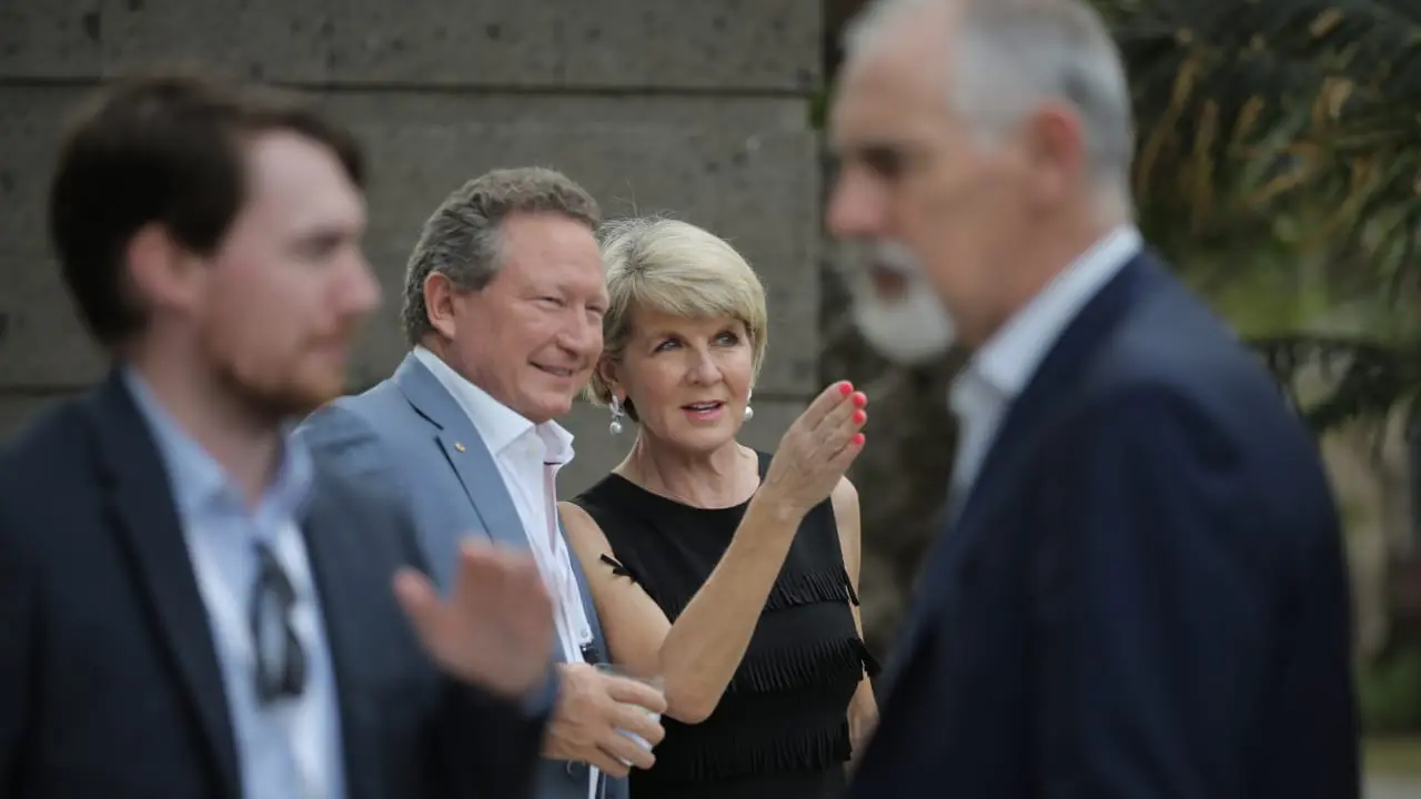 Menteri Luar Negeri Australia Julie Bishop di tengah sesi ramah tamah bersama delegasi Bali Process Business Forum 2018 di Nusa Dua, Bali 6 Agustus 2018 (Faizal Fanani / Liputan6.com)