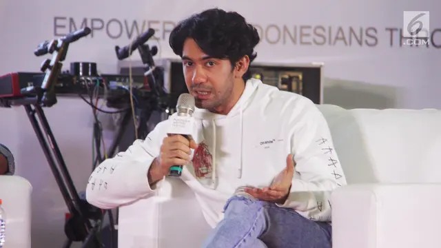 Keseruan Reza Rahadian Ngobrol Film Indonesia di IWF 2019