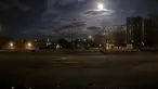 Sebuah meteor melesat di langit Portland dimana seorang sersan Maine berhasil menangkap kilatan cahaya dari langit. Maine berhasil merekam menggunakan video yang ada di dashboard mobil dinasnya. (Courtesy Portland Maine Police Department/Reuters)