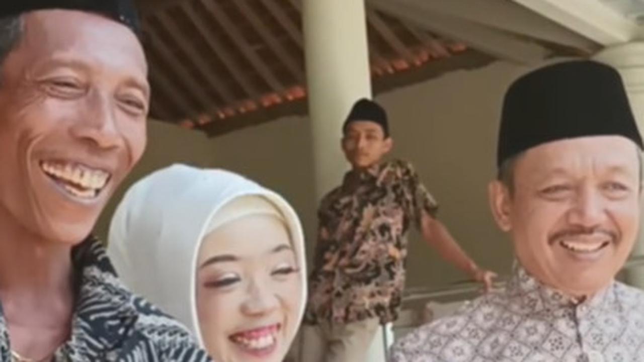 Pernikahan Beda Usia 33 Tahun