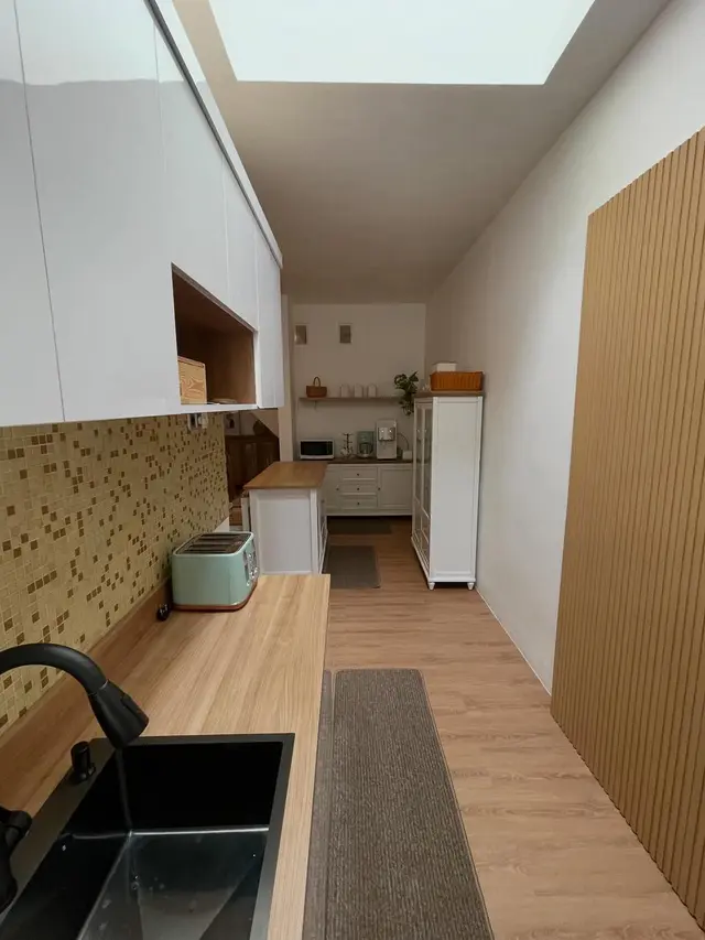 Potret Dapur di Rumah Baru Cyntia Lamusu yang Desainnya Kecil Tapi Cocok untuk Keluarga Modern