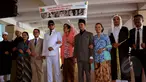Sejumlah seniman dari Komunitas Historia Indonesia melakukan aksi teatrikal Konferensi Asia Afrika 1955 di Terminal 2D, Bandara Soekarno Hatta, Tangerang, Banten, Senin (20/4/15).(Liputan6.com/Faisal R Syam)