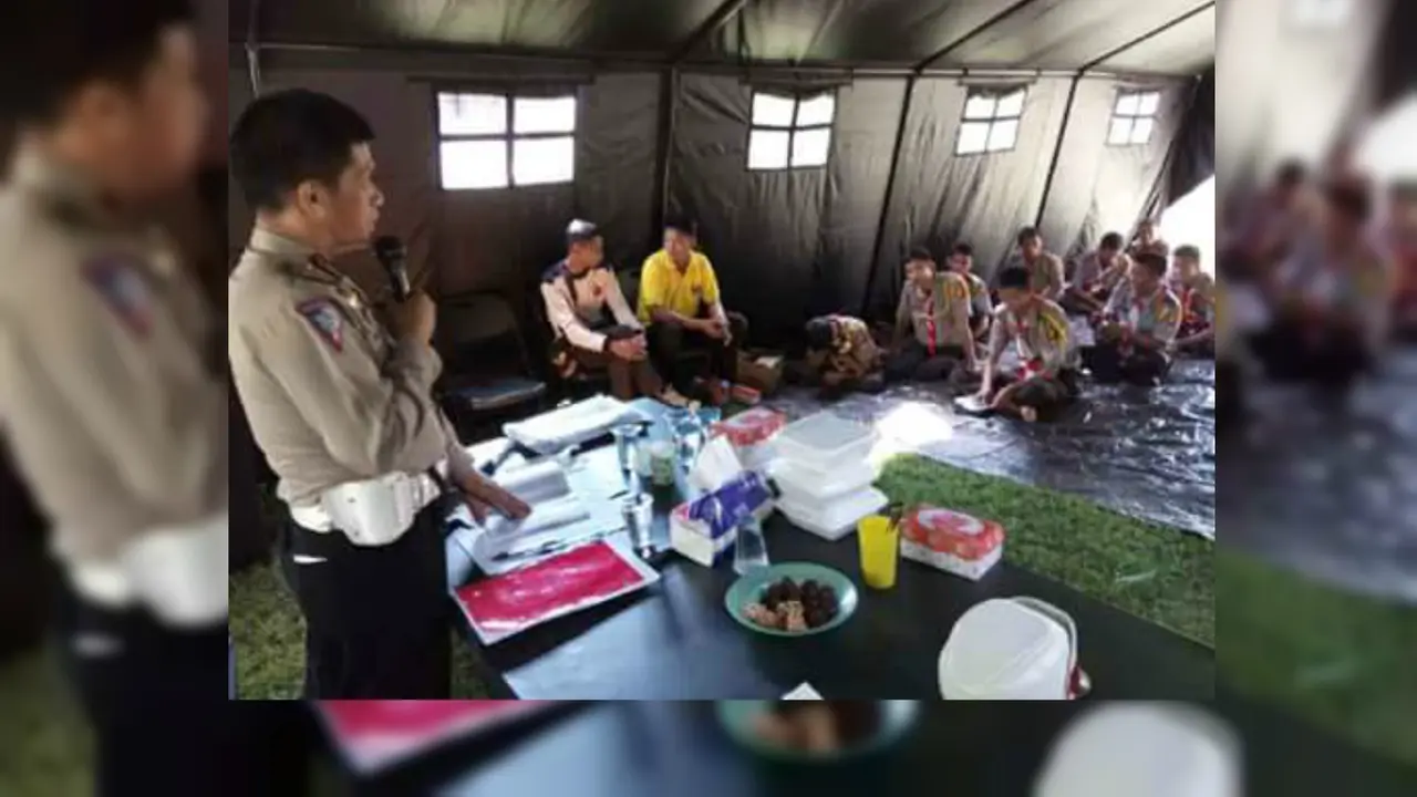 Pramuka Ikut Amankan Arus Balik Lebaran di Sulawesi