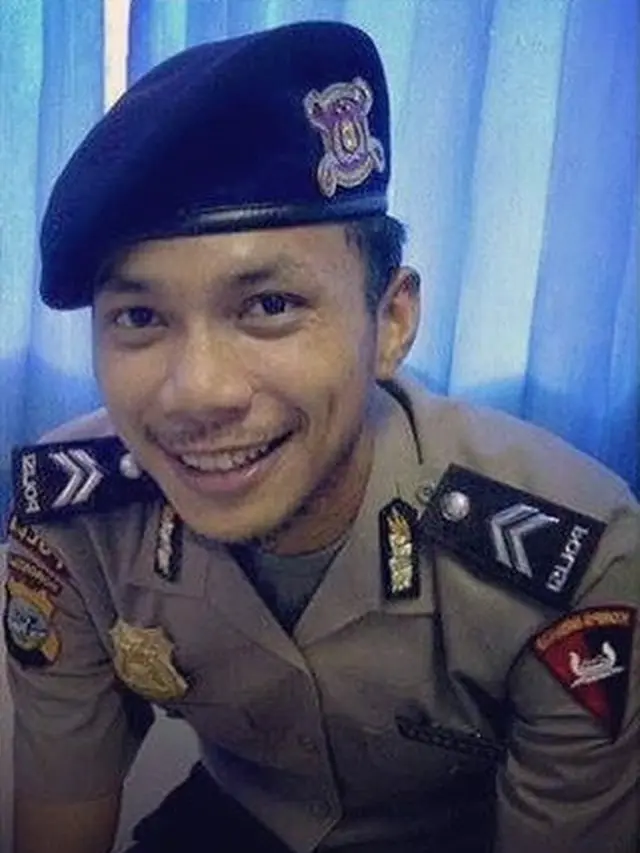 7 Potret Terbaru Norman Kamaru, Eks Polisi yang Jago Nyanyi Lagu India
