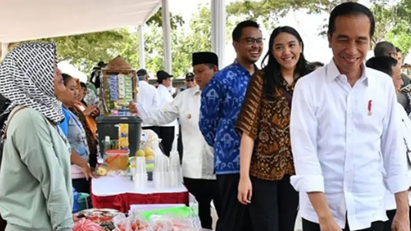 Putri Tanjung dan Jokowi