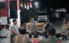 Polres Blitar Beri HT ke Pos Kamling: Tingkatkan Komunikasi Cepat, Warga Makin Aman!
