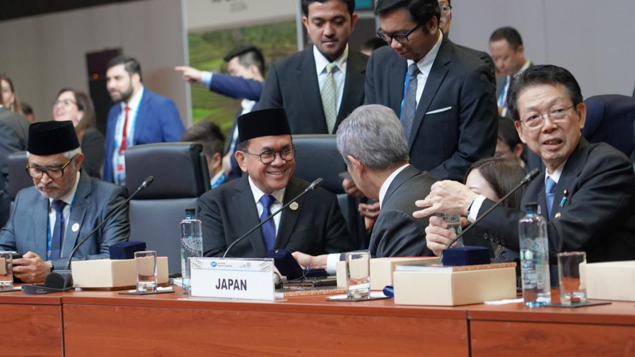 VIDEO: Keras PDIP Skakmat Mendag Soal Barang Impor "Jangan Sampai Kita Jadi Tempat Sampah Barang Kualitas Rendah"