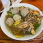 Mengatasi Risiko Asam Urat, Apakah Makan Bakso Masih Aman untuk Penderitanya? (Foto: Agustin Wardani/Liputan6.com)