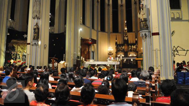 Doa Kebinekaan Dan Persatuan Di Misa Natal Gereja Katedral News Liputan6 Com