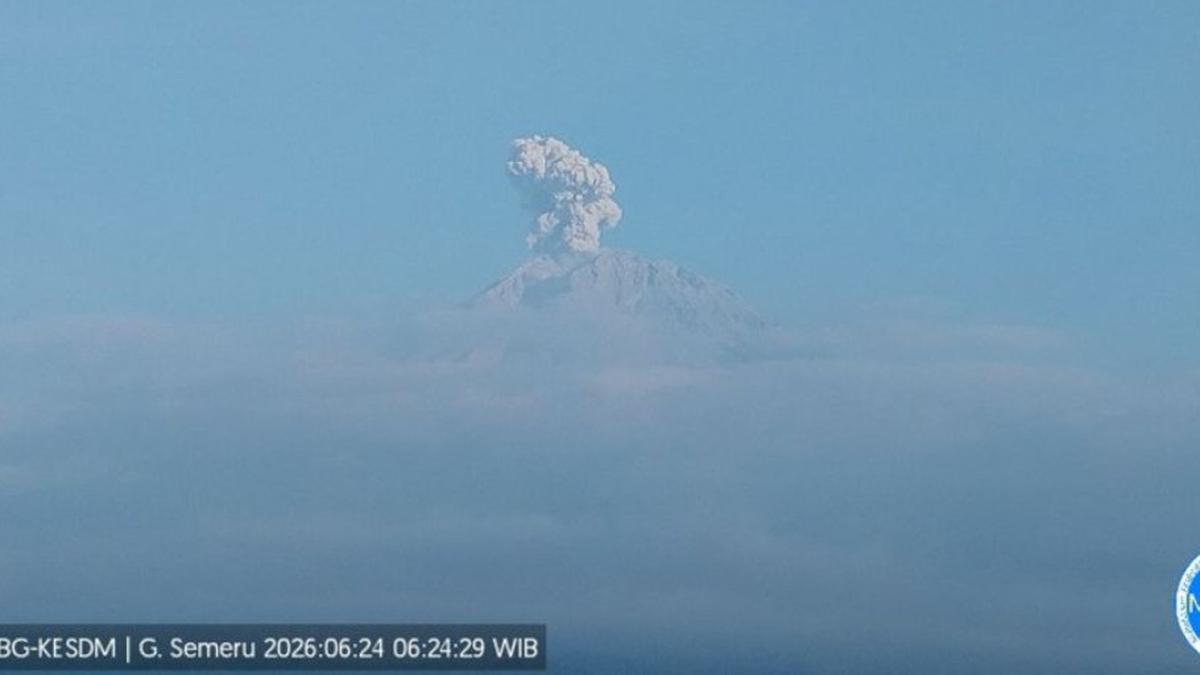 Gunung Semeru Erupsi Pagi Ini, Kolom Abu Capai 600 Meter