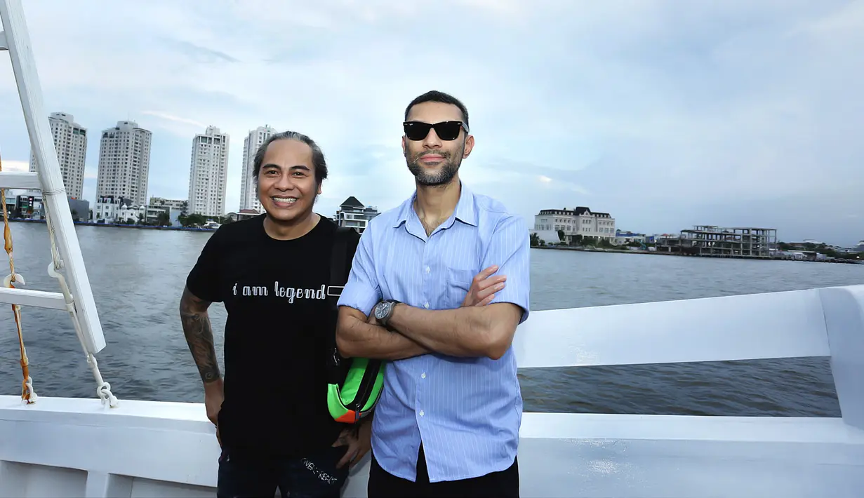 Band Element Rayakan 21 tahun berkarier di atas kapal phinisi. (Bambang E Ros/Fimela.com)