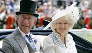Pangeran Charles dan istrinya, Camilla, saat berada di Royal Ascot pada tahun 2007. (AP)