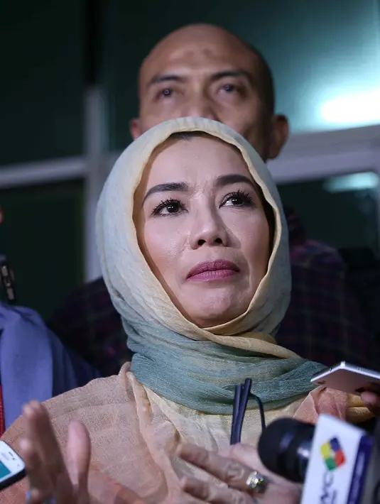 Ibu dua anak itu mengaku, bahwa ia baru mengetahui bahwa zat itu shabu setelah dirinya melakukan pemeriksaan kesehatan. (Nurwahyunan/Bintang.com)