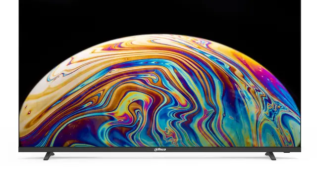 Generasi Milenial Bisa Nikmati Hiburan Imersif di Smart TV yang Harganya Terjangkau