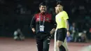 <p>Pelatih kepala Timnas Indonesia U-22, Indra Sjafri saat menghadapi Kamboja pada laga keempat Grup A SEA Games 2023 di Olympic National Stadium, Phnom Penh, Kamboja, Rabu (10/5/2023). (Bola.com/Abdul Aziz)</p>