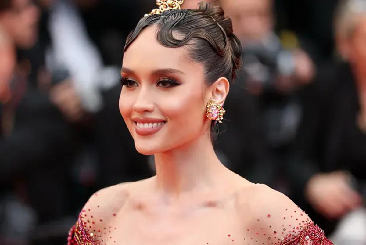 Potret Glamor Cinta Laura yang Membius di Festival Film Cannes 2025, Tampil Fearless dengan Full Makeup