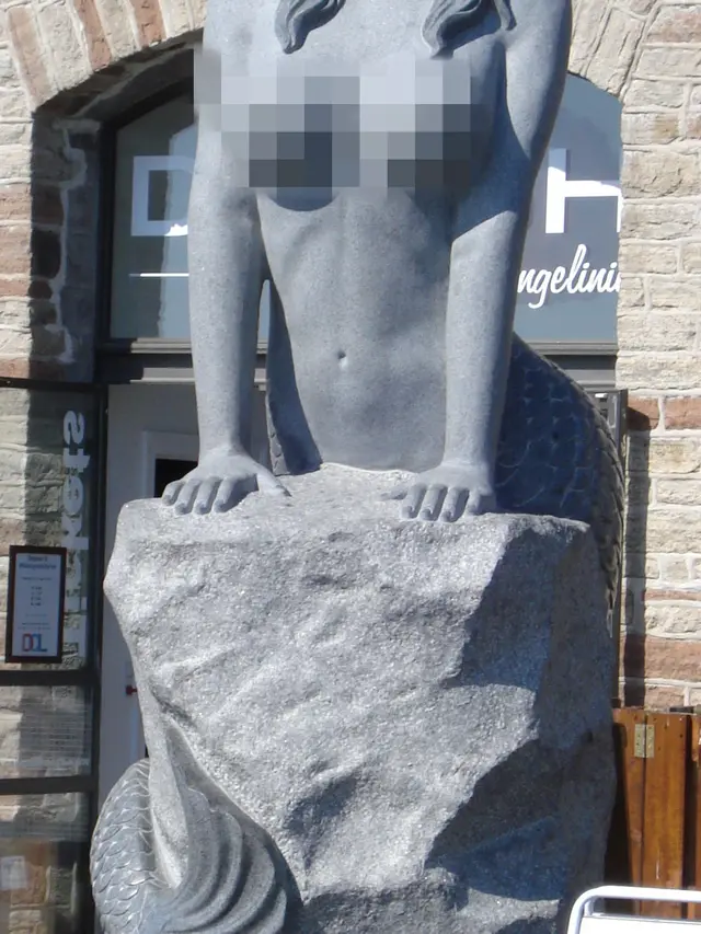 Dianggap Jelek dan Porno, Patung Putri Duyung Besar di Kopenhagen Denmark Bakal Disingkirkan