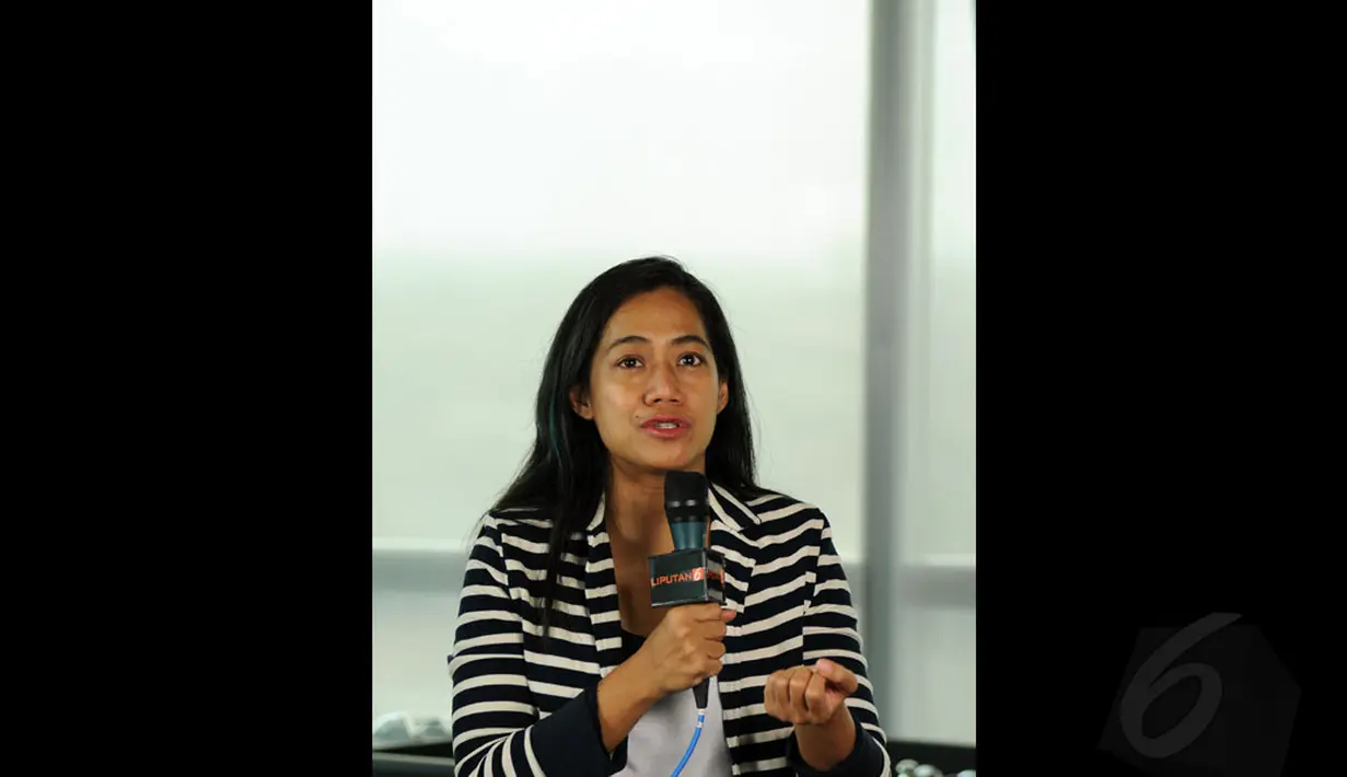 Produser 'Tanah Mama' Nia Dinata memberikan keterangan seputar proses pembuatan film dokumenter Tanah Mama di kantor redaksi Liputan6.com, Jakarta (9/1/2015). (Liputan6.com/Helmi Fithriansyah)