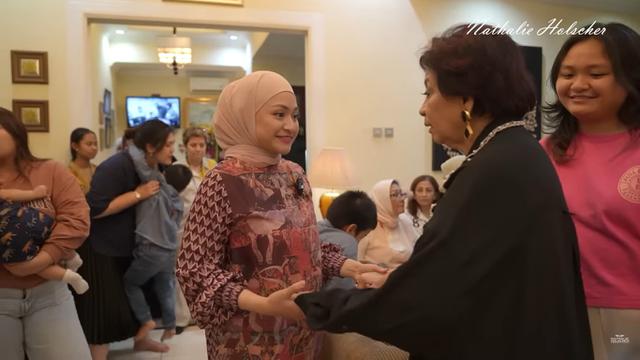 Faris Bertemu Keluarga Nathalie Holscher