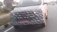 Bocoran Toyota Innova 2016 Terekam Uji Jalan