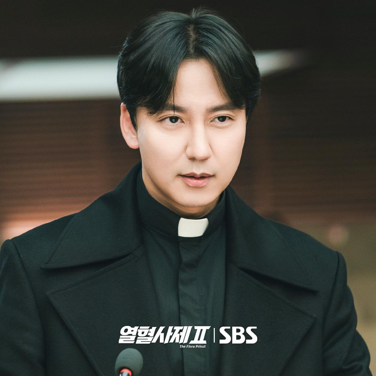 Kim Nam Gil dalam “The Fiery Priest”