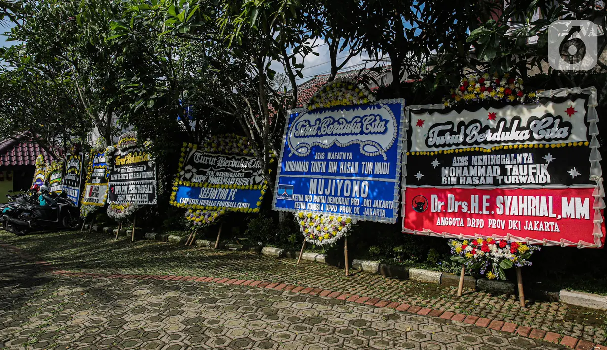Jenazah M Taufik akan dimakamkan di Al-Azhar Memorial Garden Karawang, Jawa Barat, Kamis, 4 Mei 2023 pukul 13.00 WIB. (Liputan6.com/Faizal Fanani)