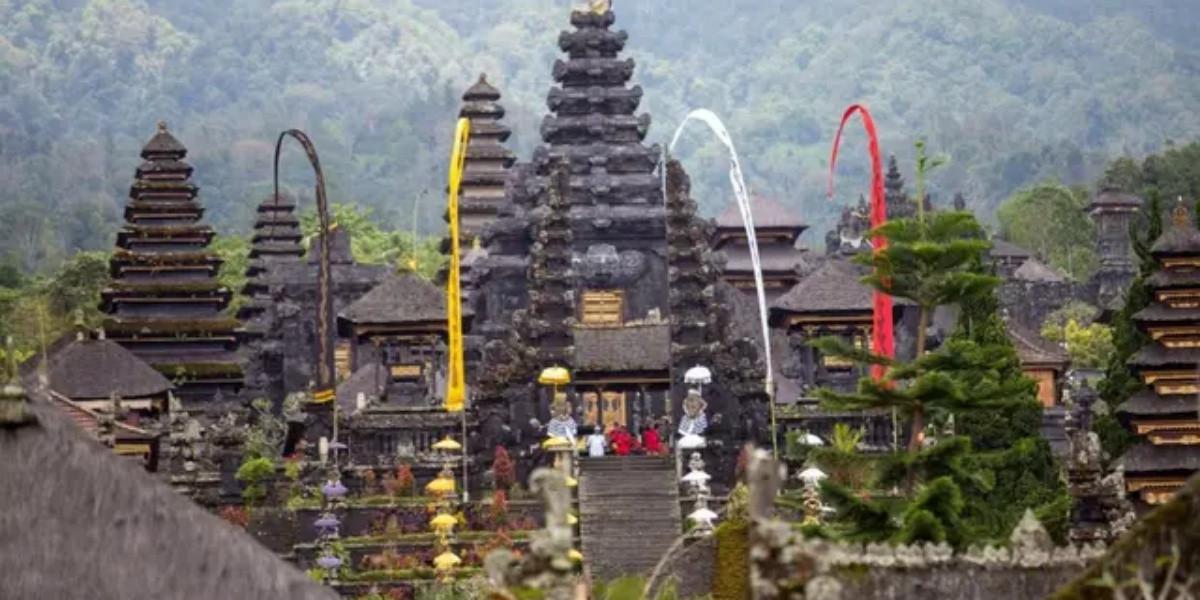 Pura Besakih Bali