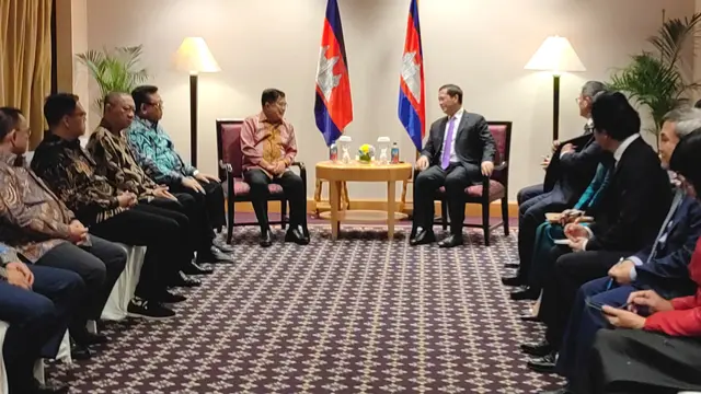 Wakil Presiden RI ke 10 dan 12, Jusuf Kalla alias JK, bertemu dengan Perdana Menteri (PM) Kamboja, Hun Manet.