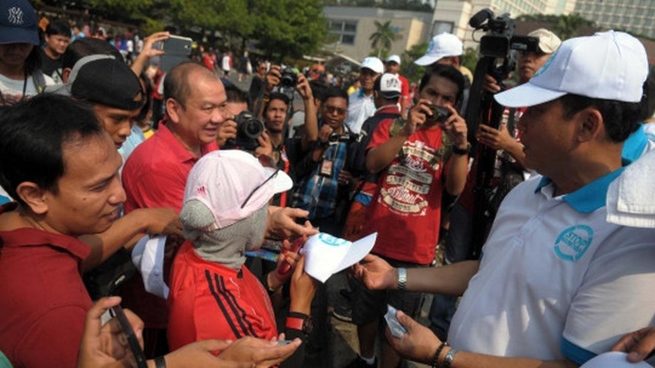 Kampanye anti narkoba, Budi Waseso bagi-bagi topi dan kaos di HI