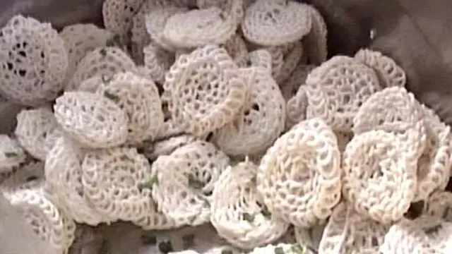 Tak Semua Perajin Kerupuk Gunakan Campuran Plastik