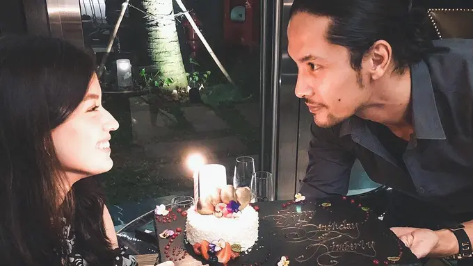 [Bintang] Kimberly Ryder dan Edward Akbar