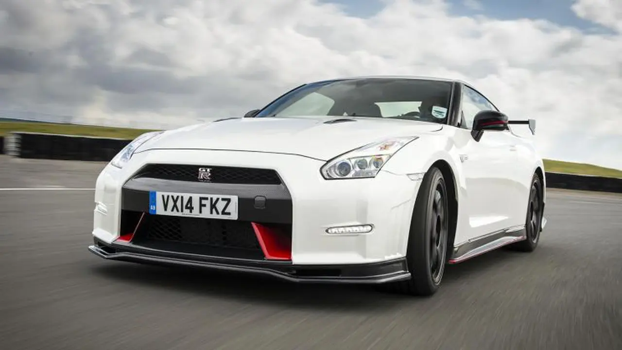 Nissan Siapkan GT-R Jadi Supercar Premium