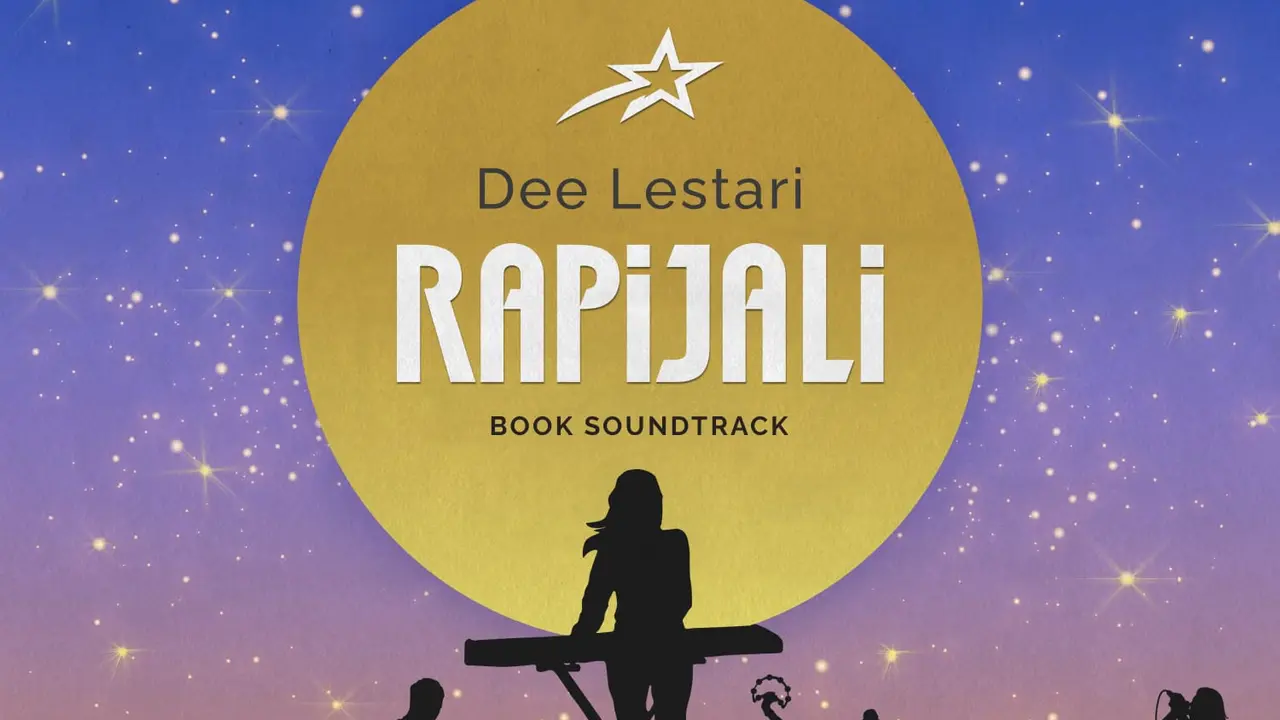 Dee Lestari mempersembahkan Book Soundtrack agar pembaca dapat menikmati lagu-lagu dalam cerita “Rapijali” secara nyata. (ist)