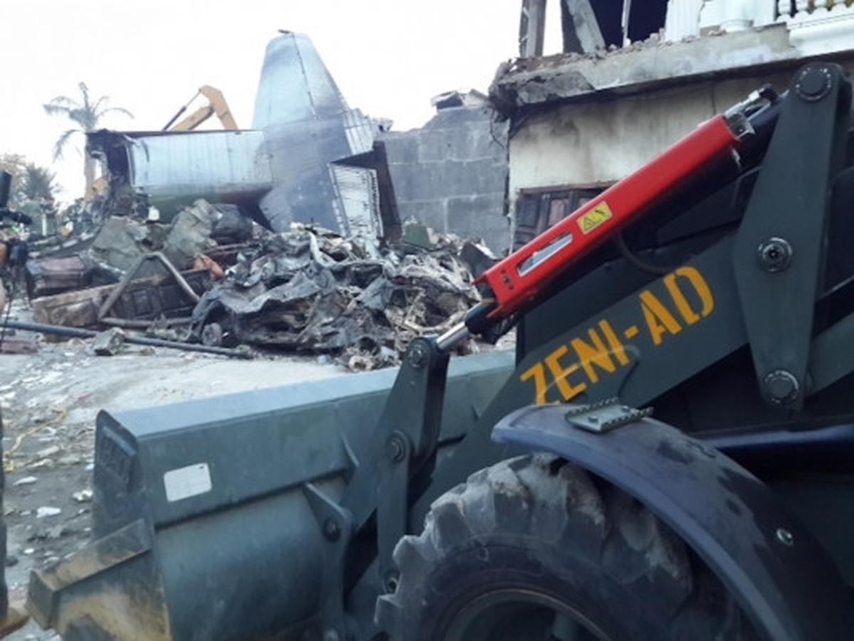 Puing Hercules mulai dibersihkan