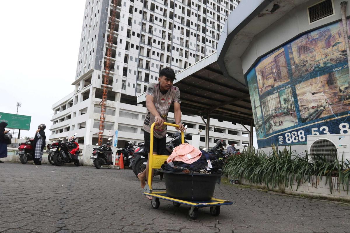 Banjir di Mega Mall Bekasi