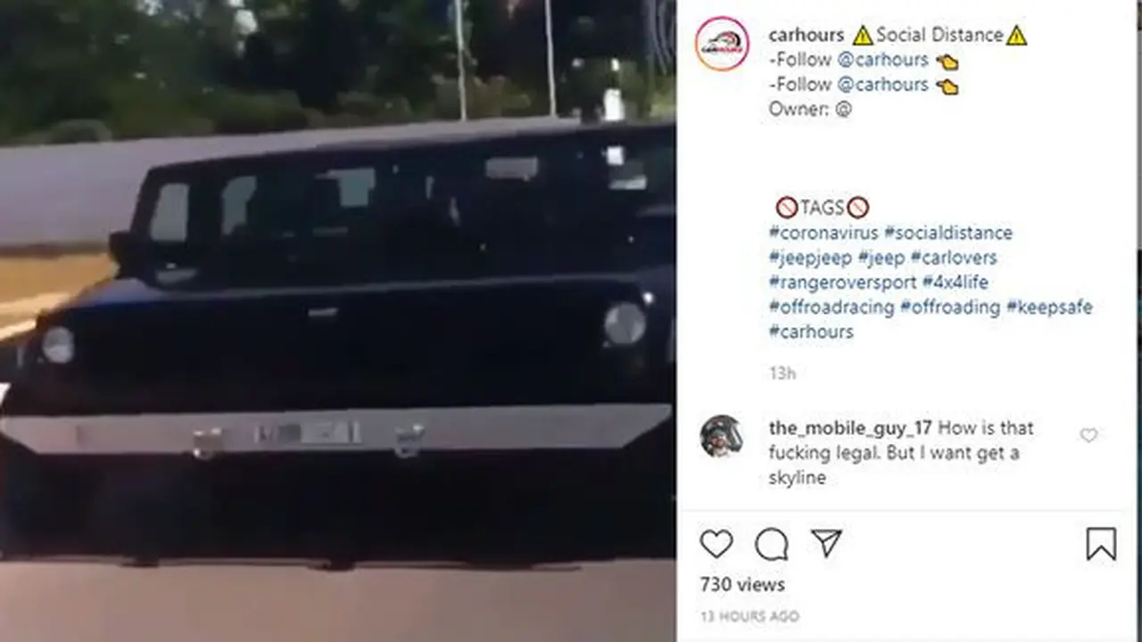 Dua mobil Jeep dijadikan satu