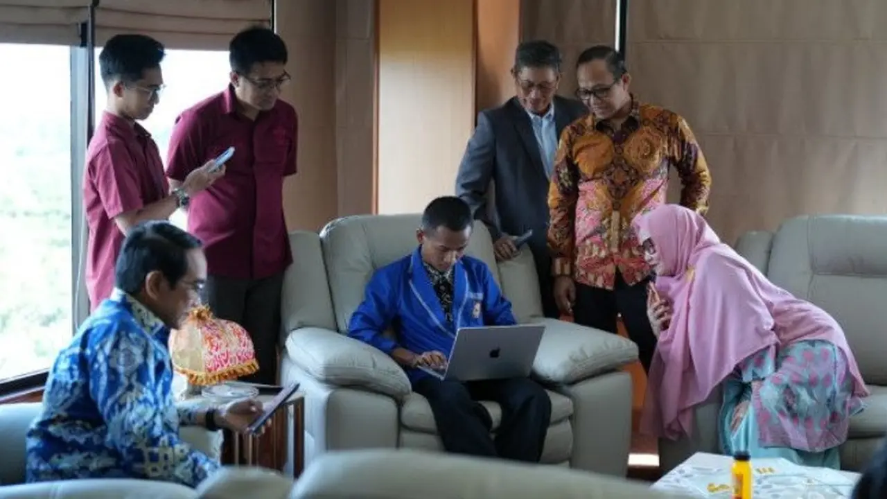 Pembobol Sistem Keamanan Nasa
