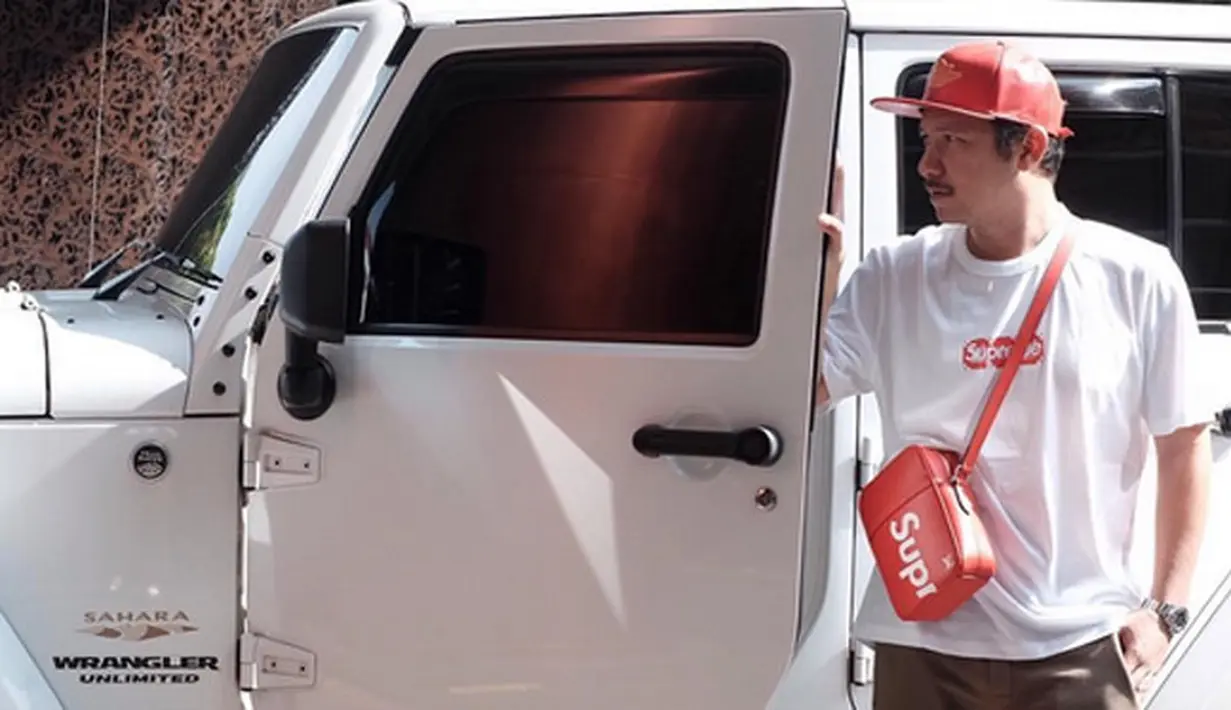 Suami Gisel itu mengaku sangat taat soal pajak. Baik pajak penghasilan maupun pajak mobil mewahnya. Namun saat ditemui saat jumpa pers film Love For Sale di kawasan Jeruk Purut, Jakarta Selatan, Selasa (29/8), ia mengaku lupa. (Instagram/gadiiing)