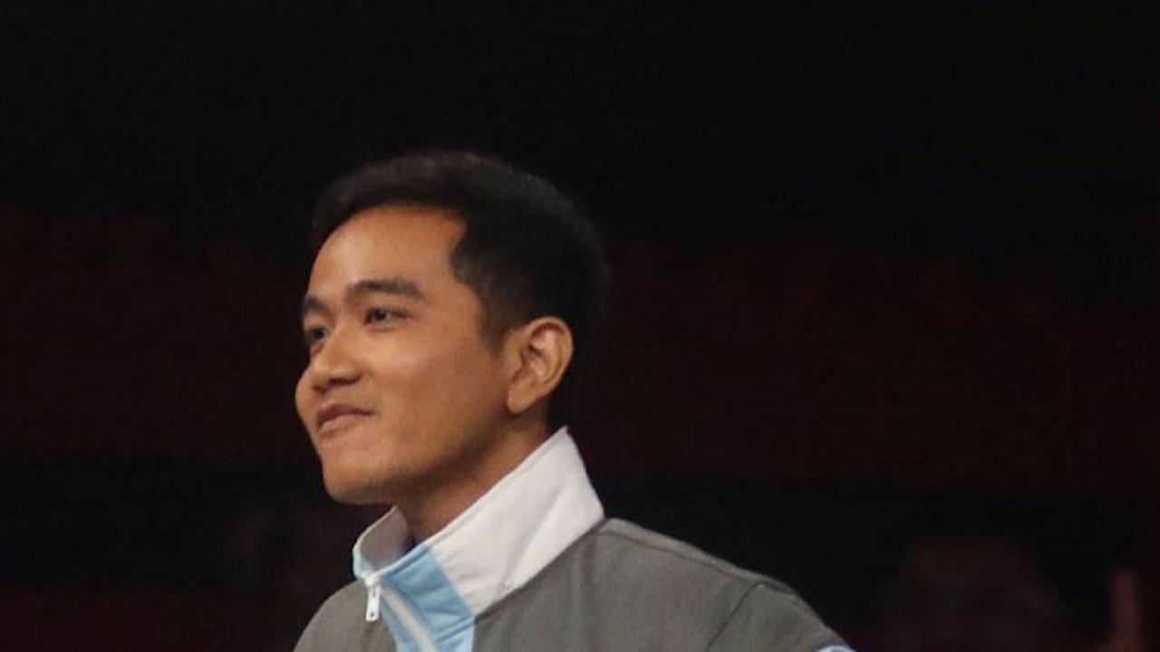 Spesial Gibran 'Dikawal' Prabowo Bersama Profesor, Menteri & Pengusaha, Gacor di Debat Pilpres