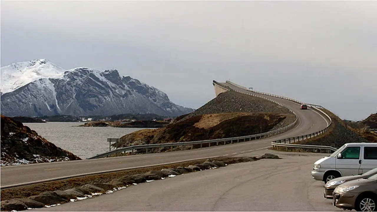 Storseisundet - Jembatan Putus Karena Ilusi Optik