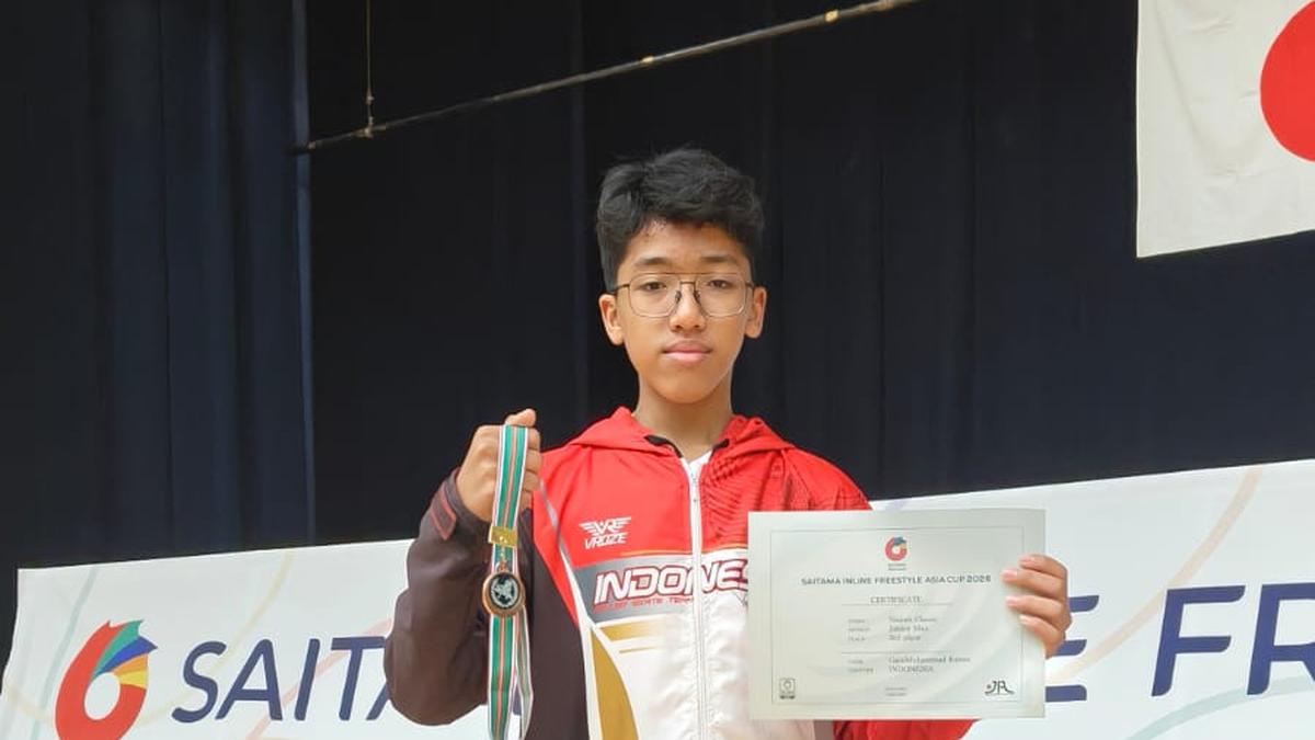 Kado HUT RI ke-81, Kenzo Gani Kibarkan Merah Putih di Jepang