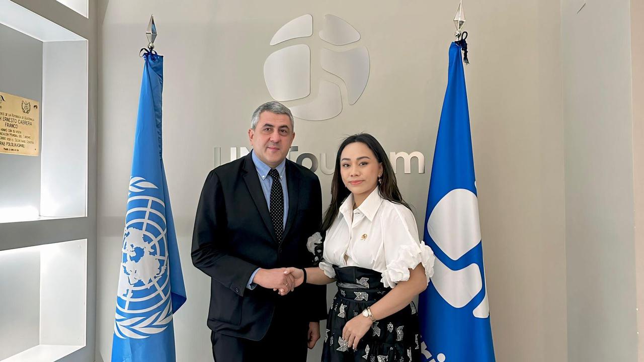 Utusan Khusus Presiden Bidang Pariwisata bertemu dengan Sekretaris Jenderal Organisasi Pariwisata Dunia Perserikatan Bangsa-Bangsa (UN Tourism) di Madrid, Spanyol.