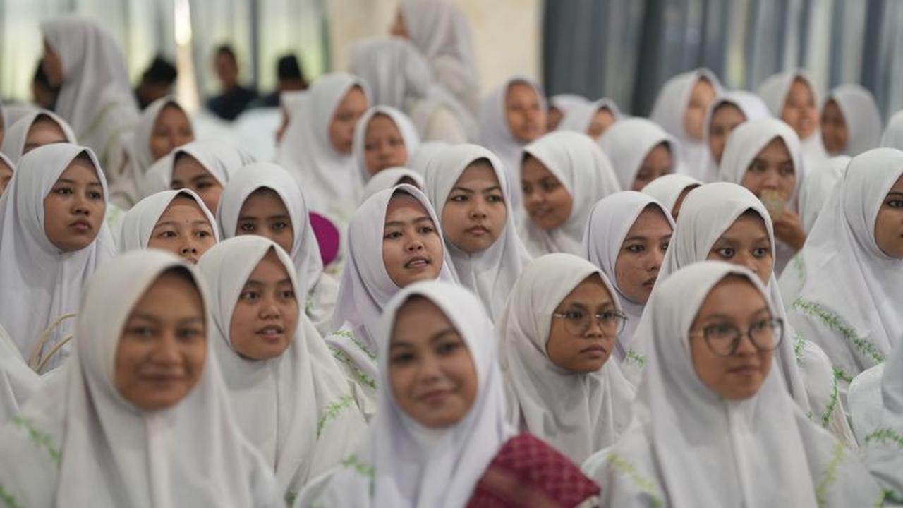 Takjil Pesantren Lirboyo Soroti Pembentukan Karakter Santri untuk Masa Depan Bangsa