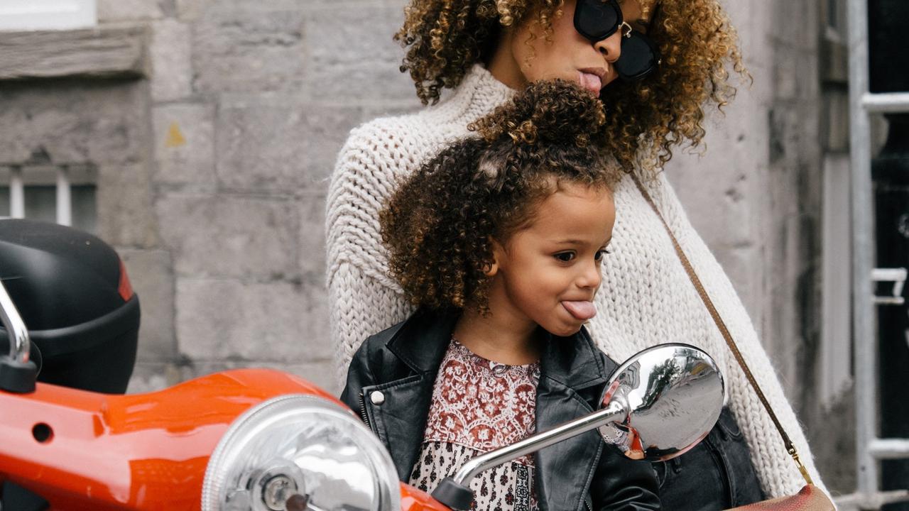 [Bintang] Soal Urus Anak dan Keluarga, 3 Zodiak Ini Perlu Belajar Banyak