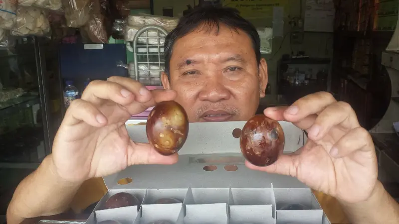 Resep Lezat Telur Asin Brebes yang Bertahan Hingga Setengah Abad