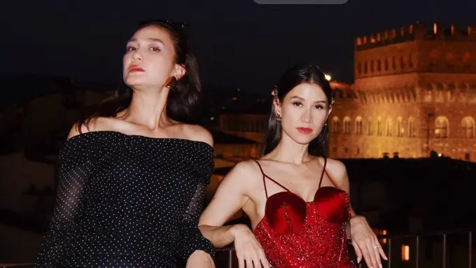Luna Maya Tampil Feminim saat Hadir Pre-Wedding Millane Fernandez di Italia